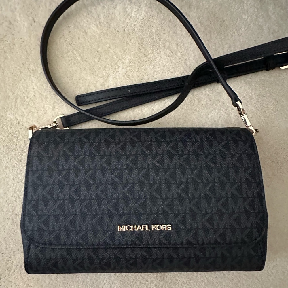 Michael Kors Crossbody Bag